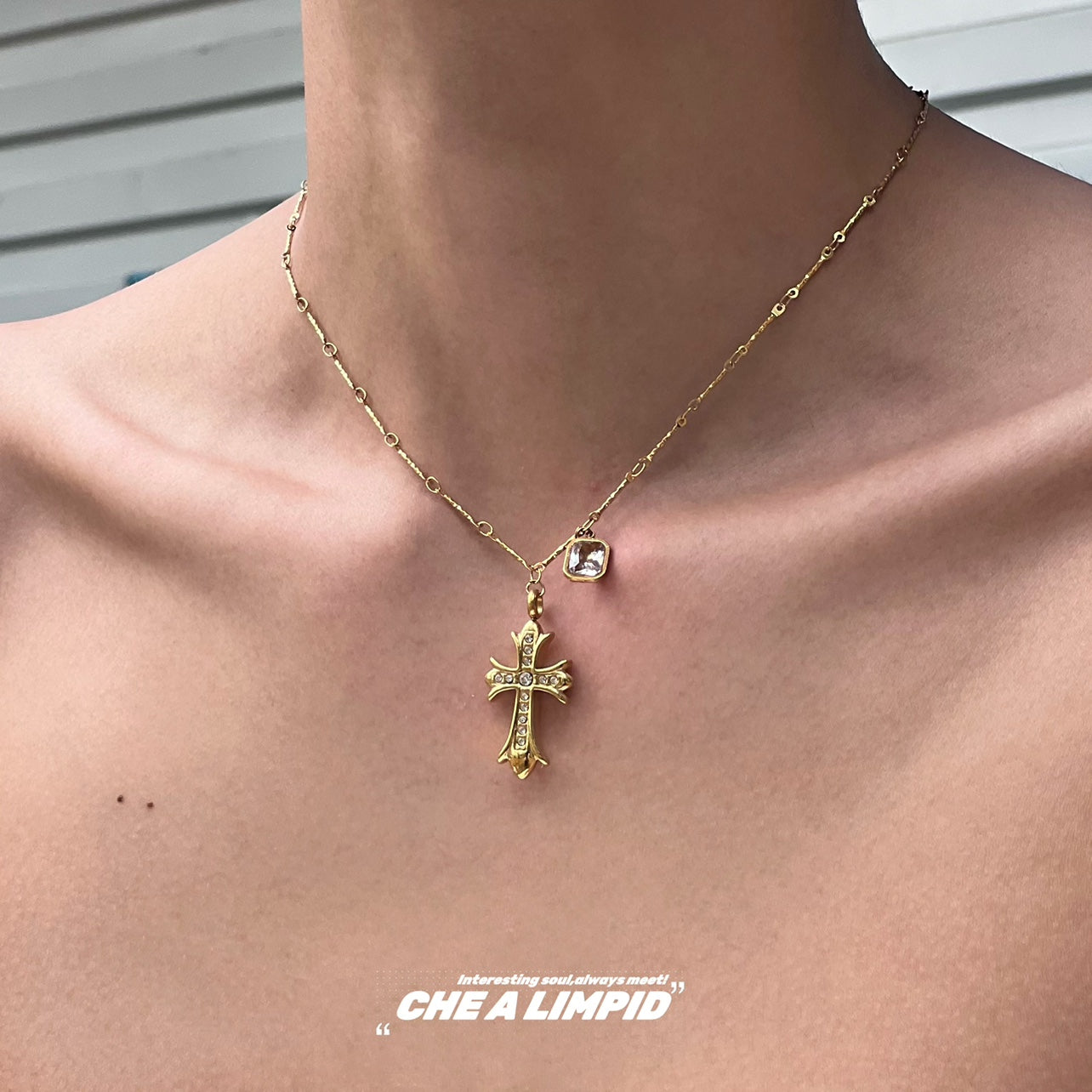 Unisex Fine Imitation Titanium Steel Alloy Silver-Gold Plated Metal Clear White Shiny Diamond-Like Gemstones Cross Pendant Necklaces