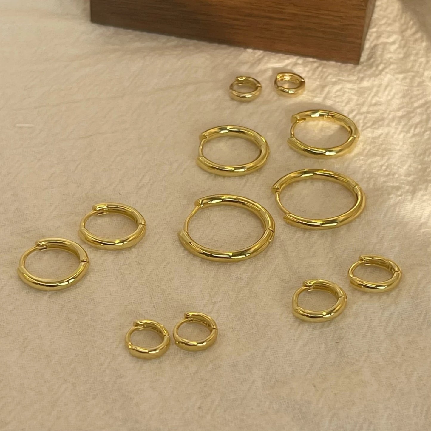Vintage Gold Imitation Silver Stainless Steel Round Huggie Hoop Earrings