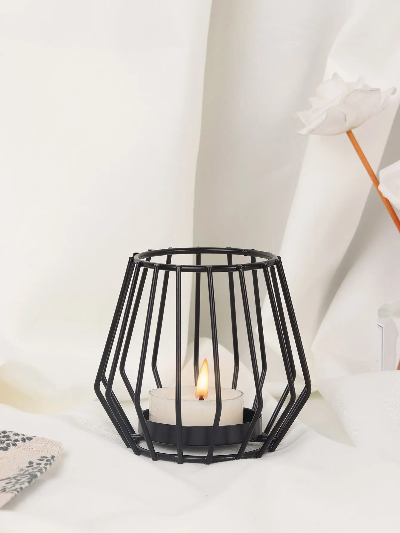 Black Indoor Rounded Edges Nordic Iron Art Geometric Cup Candle Big Tealight Self-Operated Candleholders/Batteries Not Included