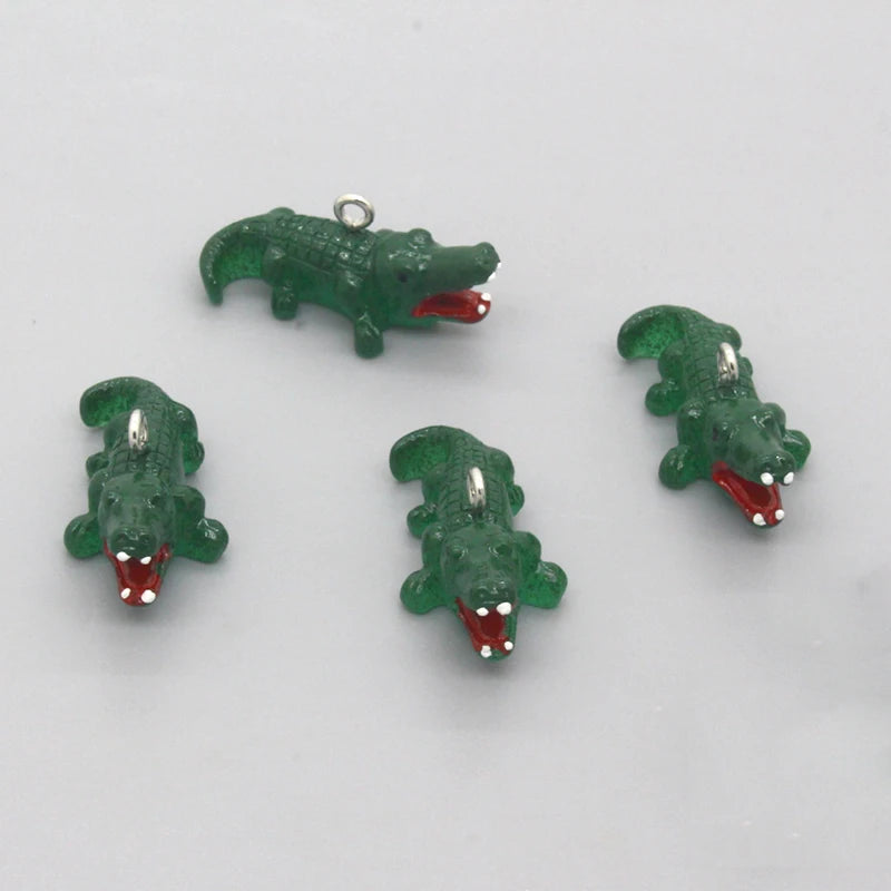 10 PCS Pack 3D Small Resin-Metal Alloy Hole Cute Green Open Mouth Crocodile Shaped Imitation Jewelry Charms DIY Craft Kits