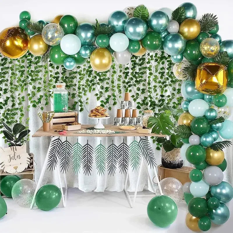 25 Strings Outdoor Plastic-Silk Cloth Artificial Non-Flowering Green Ivy Leaf Garland Hanging Vines