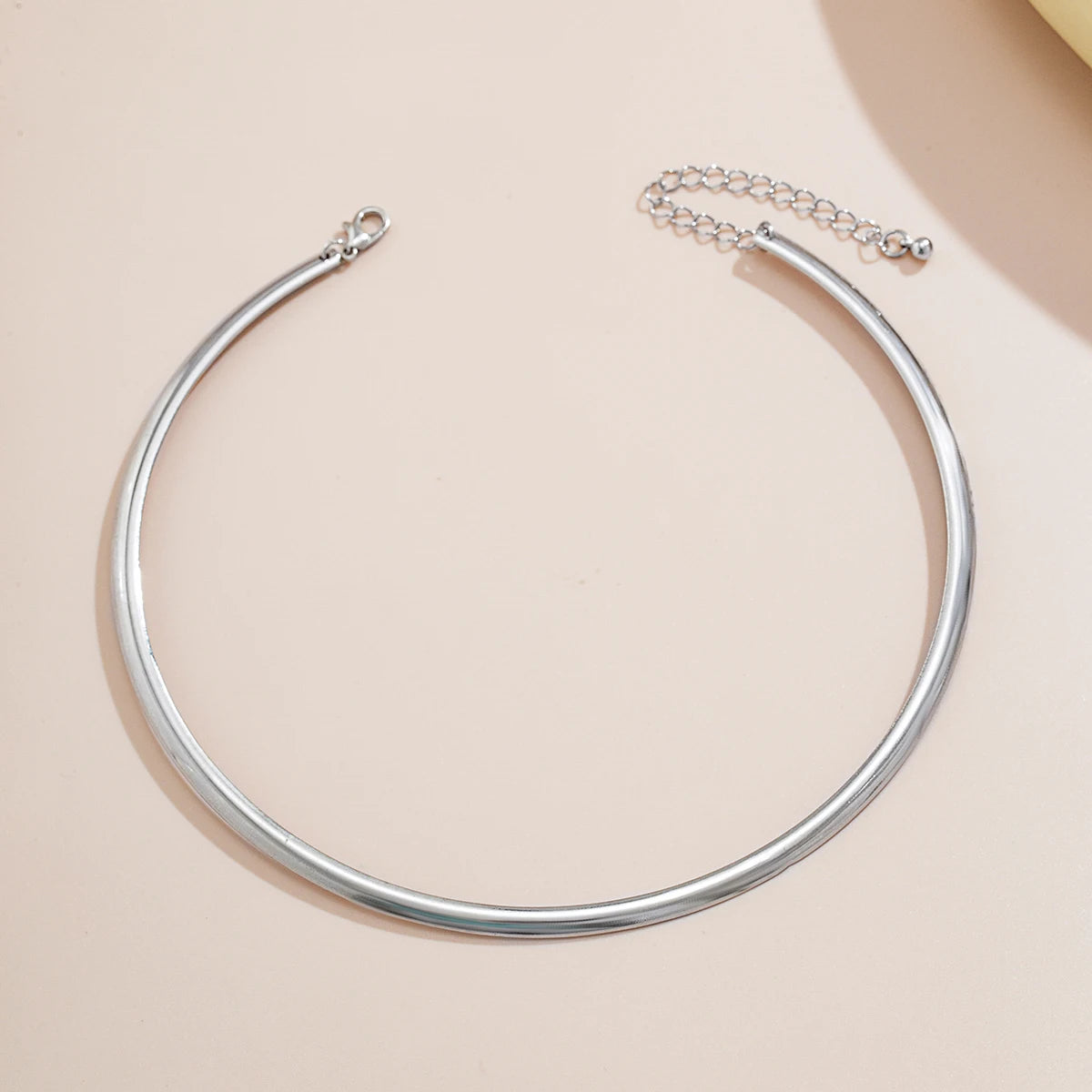 Women Imitation Simple Round Iron Chunky Circle Torques Choker Collarbone Necklaces/Colors-Gold/Silver