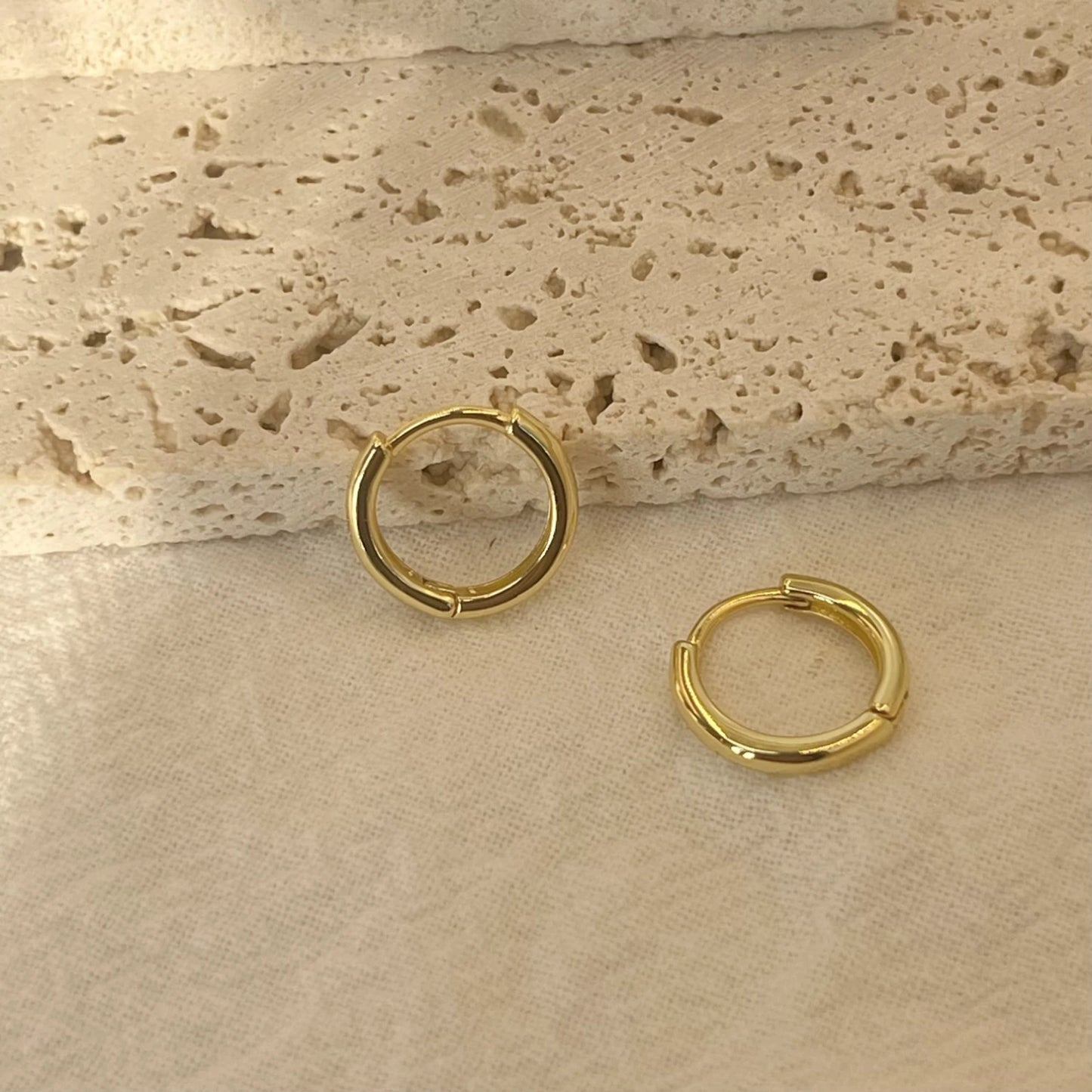 Vintage Gold Imitation Silver Stainless Steel Round Huggie Hoop Earrings