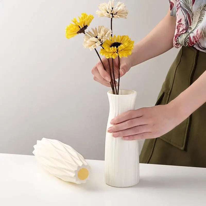 Nordic Modern Plastic Bottle Flower Vases/Colors-White/Clear