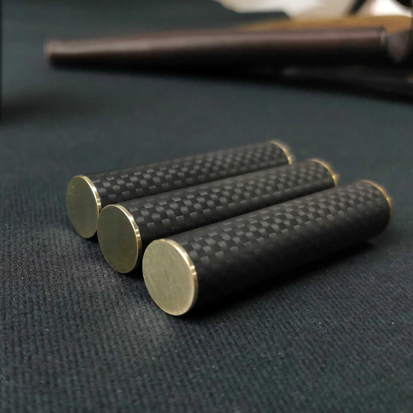 Young Adults Black Checkered Design Metal Magnetic Tri-Section Round Cylindrical Stick Rotating Fidget Toys/Ages: 13-!8 + Years Older