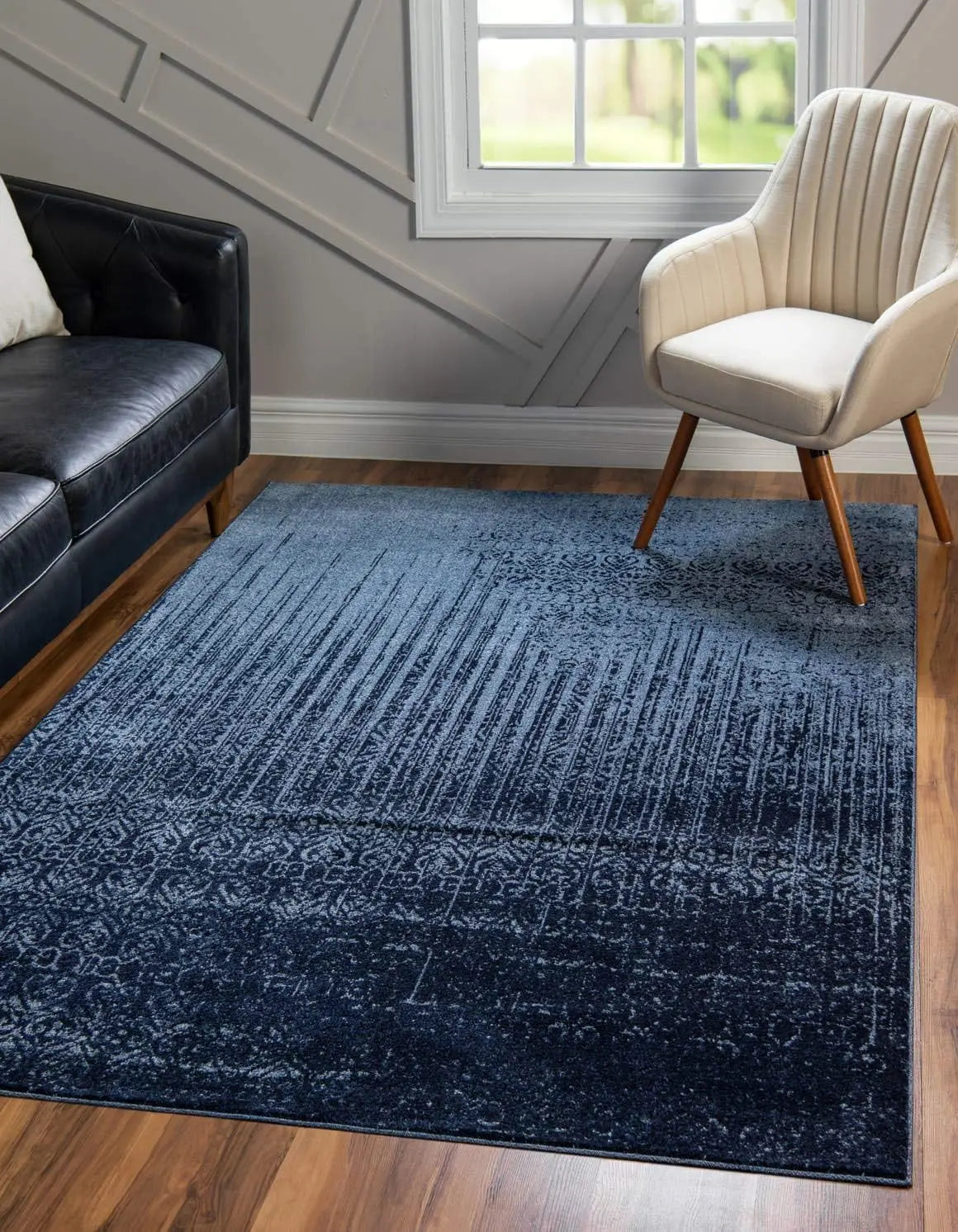 Jennifer Del Mar Collection Area Rug/ Sizes :9' X 12' Rectangle/Colors- Blue/ Navy Blue)