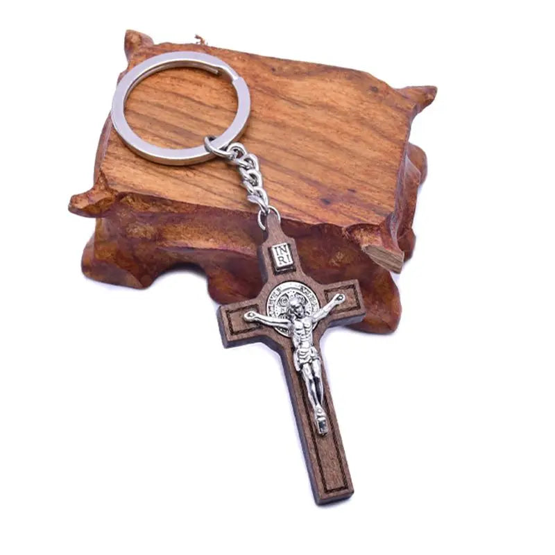 Brown Wooden Cross w / Metal Jesus On The Cross Keychains