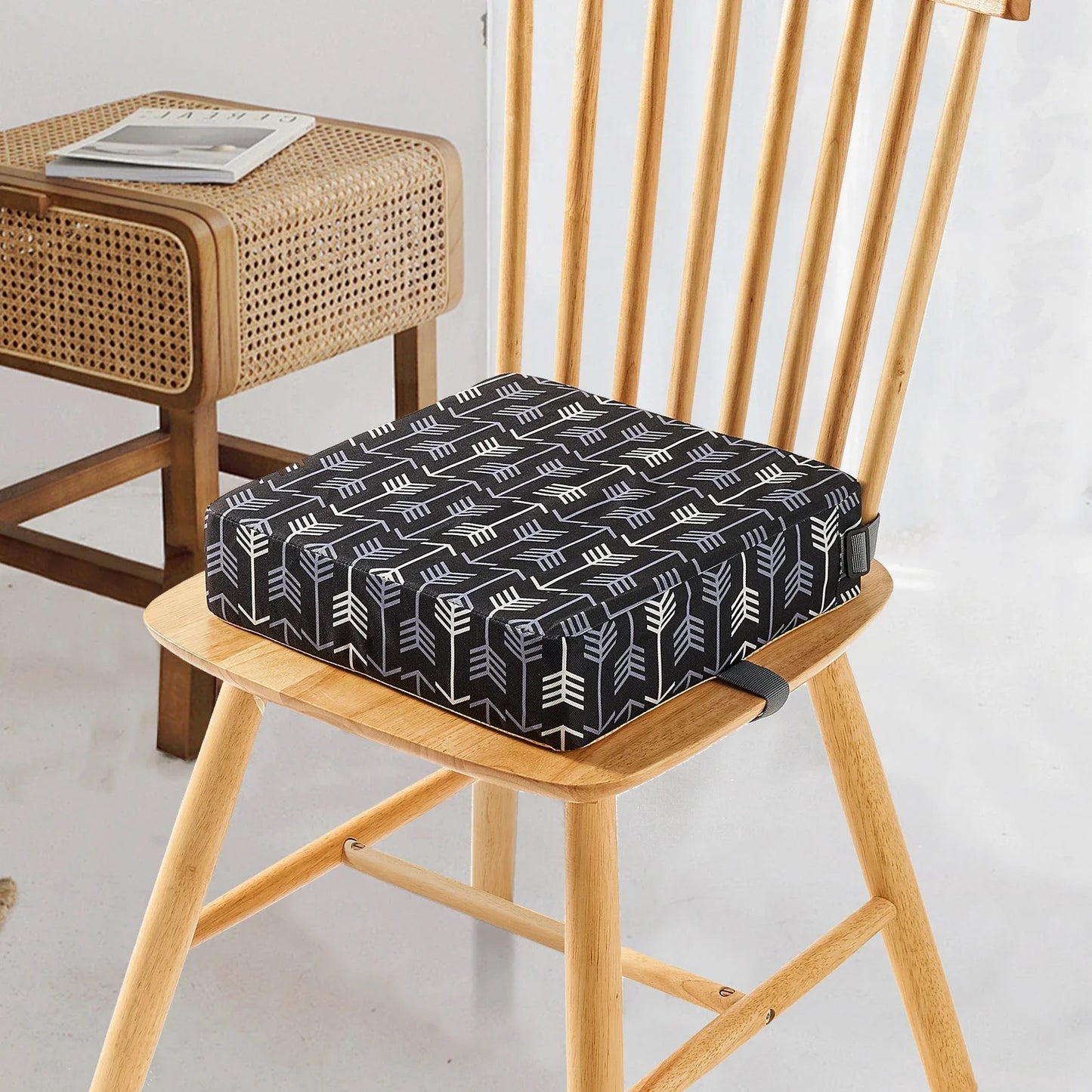 Cute Cartoon Colorful Animal-Floral Pattern Waterproof Durable Non-Slip Polyester Oxford Fabric Adjustable Height Portable Safety Buckle Booster Seat Cushions/Ages: 1-2 Years Old