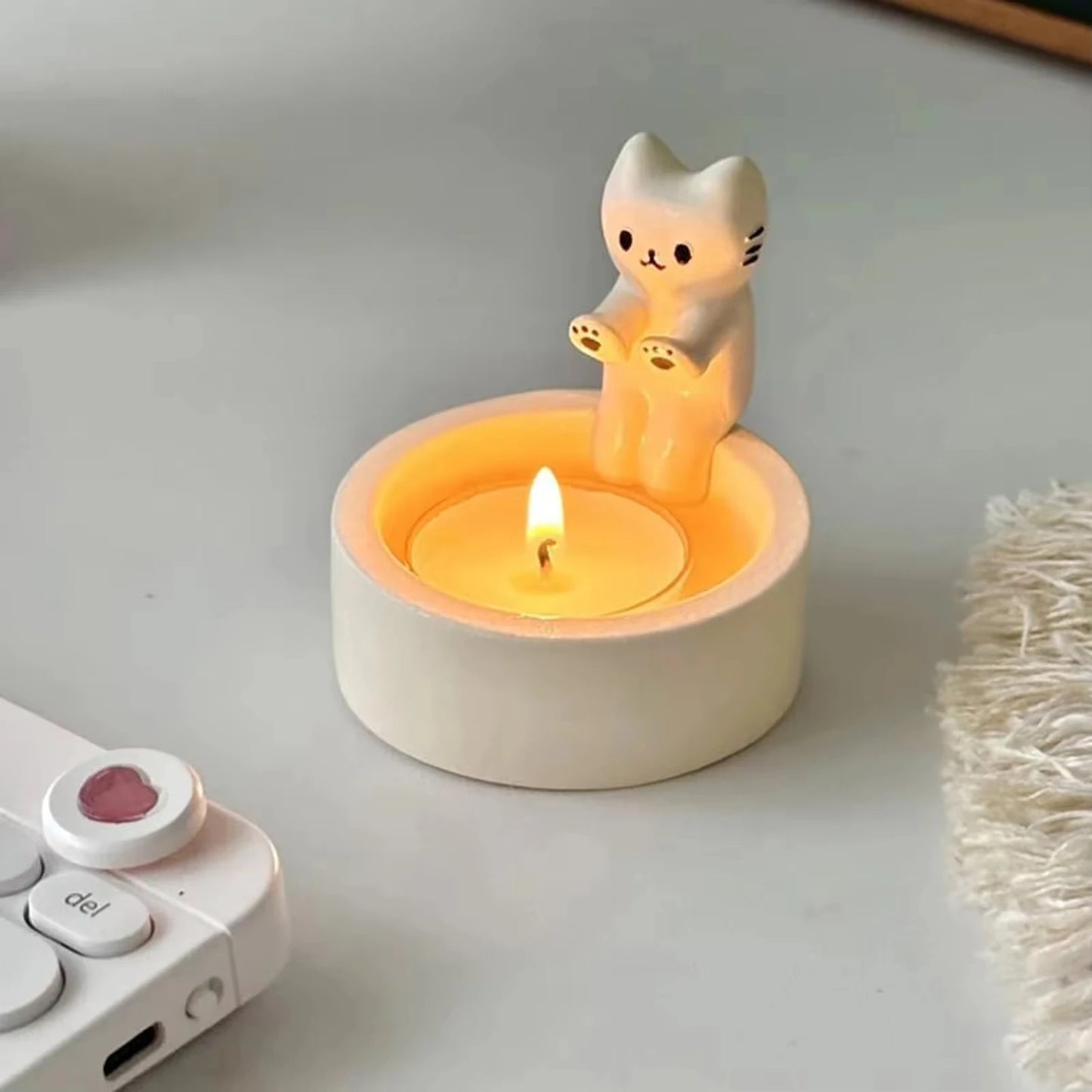 White Creative Cute Resin Cartoon Cat Sitting Down On Edge Of Candleholders
