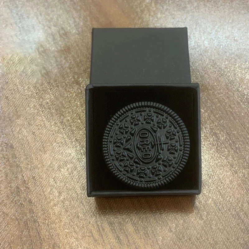 Adults Round Oreo Cookie Shape Metal Magnetic Coin Fidget Spinner POP Fingertip Anxiety-Stress Twisting Toys/Ages: 18 + Years Older/Colors-Black/Bronze/Silver/Geometric