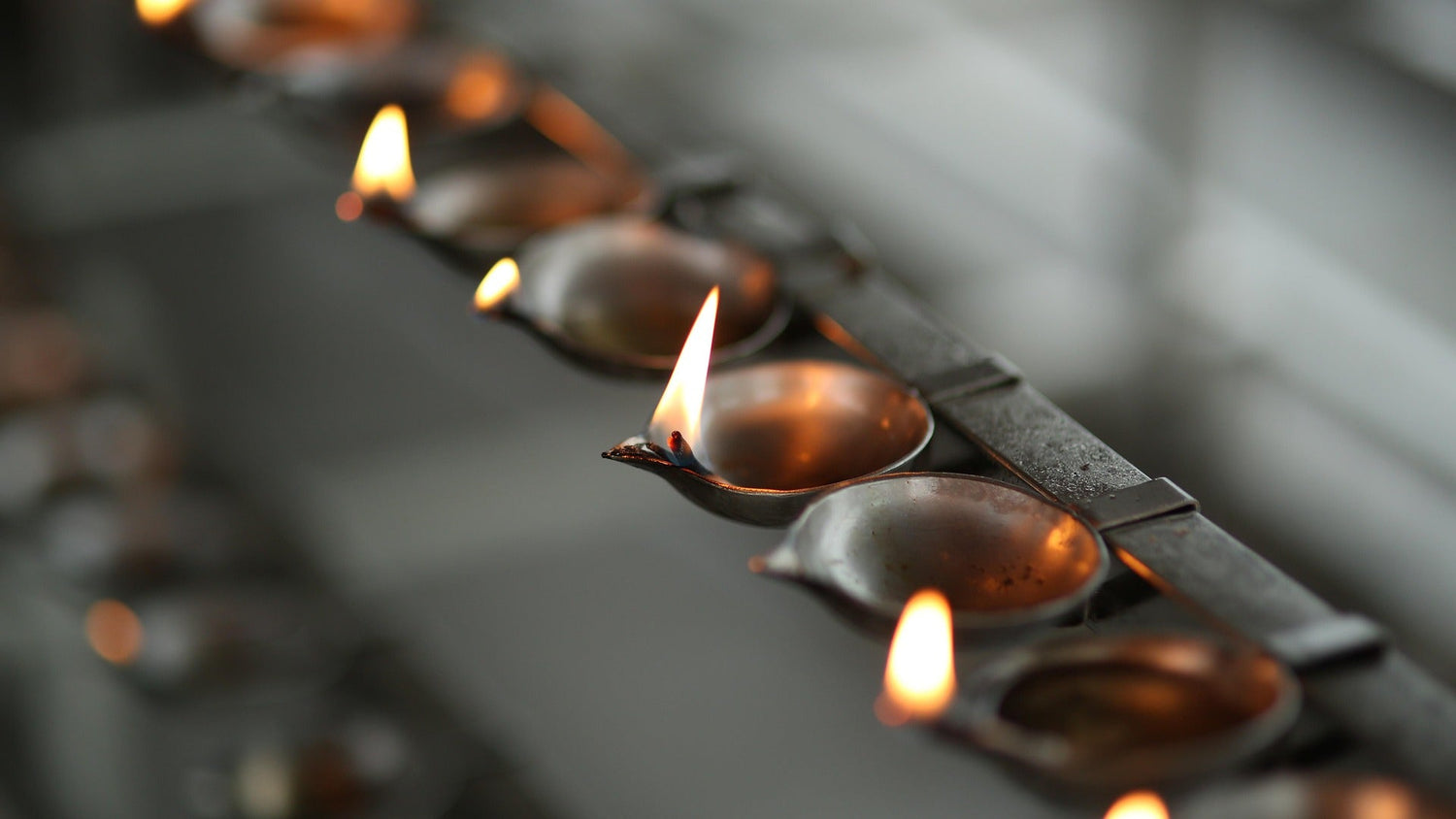 Oil Lamp & Accessory