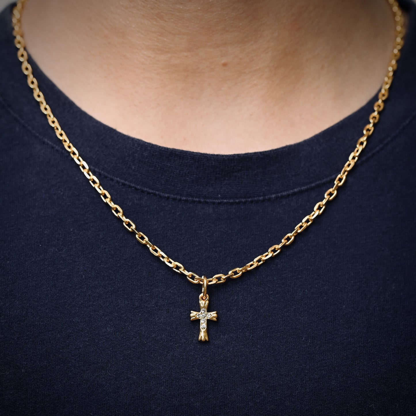 MR.L Unisex Fine Imitation Titanium Steel Metal Small Short Cross Pendant Shaped Couple's Clavicle Chain 18K Gold-Plated Inlaid Artificial Diamond-Like Clear White Semi-Precious Gemstones Necklaces