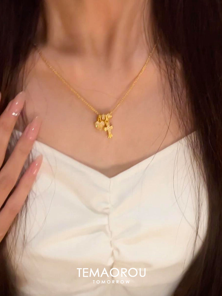 TEMAORROU Women Inlaid Artificial Gemstones Gold-Plated Metal Alloy Cross-Heart-Roman Numerals Pendant Round Clavicular Chain Imitation Necklaces