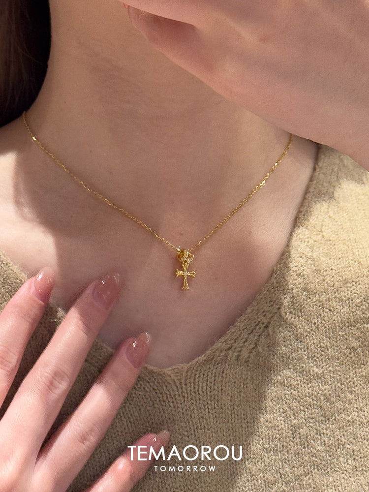 TOMR-CAT-SOFT Women RUILI Fine Imitation Inlaid Artificial Interlocked Clear White Shiny Ring Rhinestone Charms Gemstones Silver-Gold Plated Copper Metal Alloy Cross Pendant Clavicle Chain Necklaces