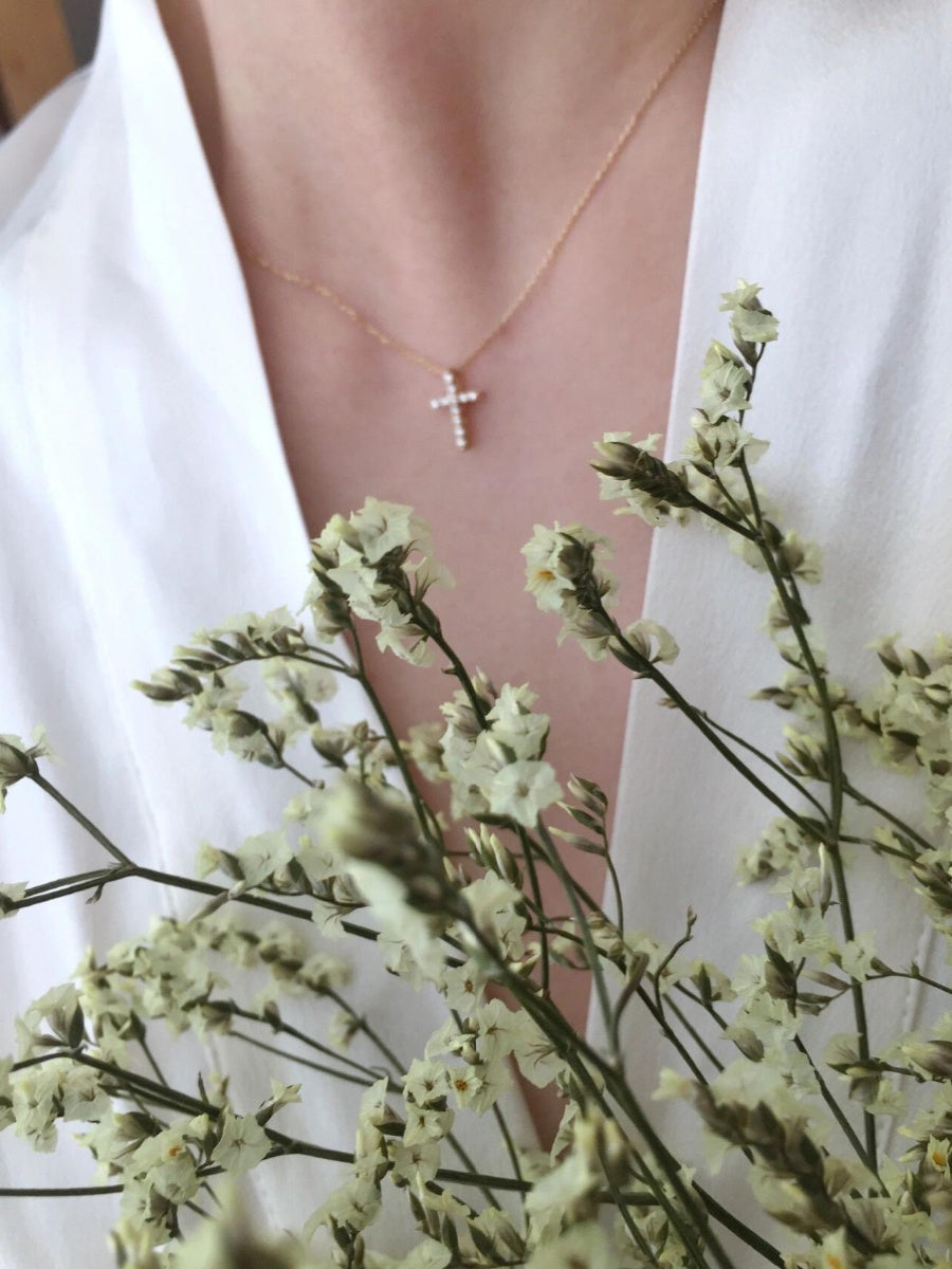 Women New Fine Imitation Gold-Sliver Titanium Steel Metal Christian Faith Mini Cross Shaped Inlaid Un-Mosaic Shiny Clear White Diamond-Like Stones Chain Electroplated Necklaces