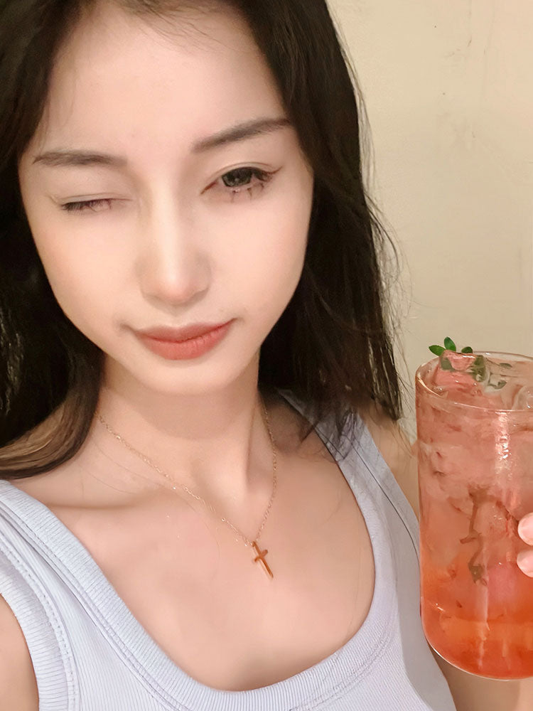 HIBAO Adult Women Fine Imitation Full Titanium Steel Metal 18K Gold-Plated Polished Small Cross Pendant Clavicle Chain Necklaces