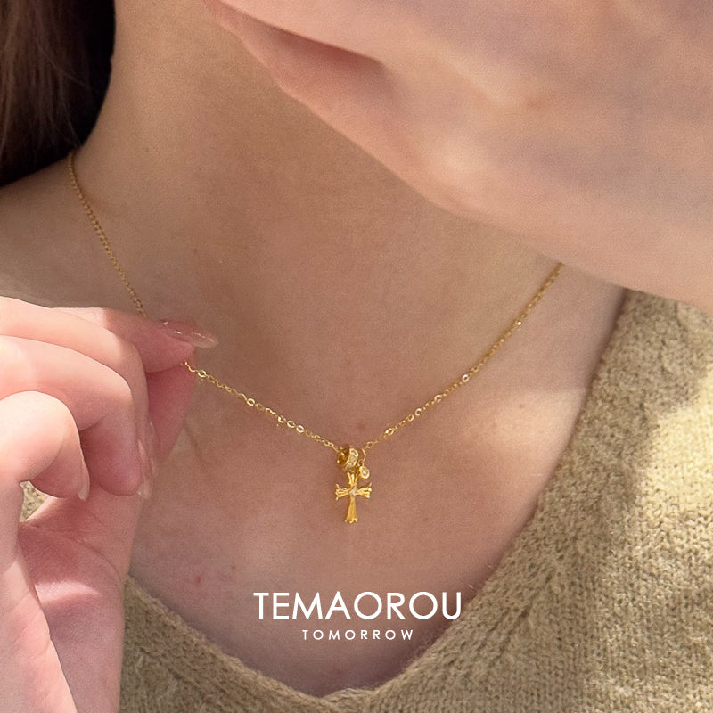 TOMR-CAT-SOFT Women RUILI Fine Imitation Inlaid Artificial Interlocked Clear White Shiny Ring Rhinestone Charms Gemstones Silver-Gold Plated Copper Metal Alloy Cross Pendant Clavicle Chain Necklaces