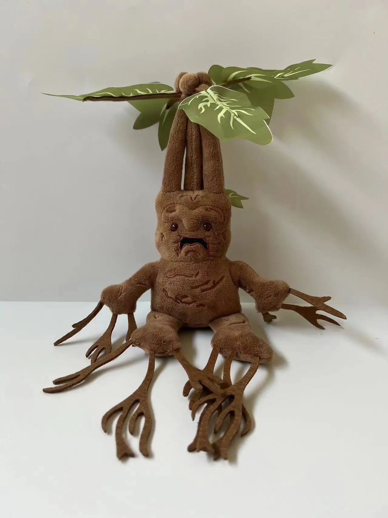 No-EN-Name-Null Teens-Adults Movie-TV Cute Anime Cartoon Brown Mandrake Root Green Leaves Shaped Soft Plush Stuffed Animal Toys/Ages: 14-18 Years Old/Colors-Brown/Green