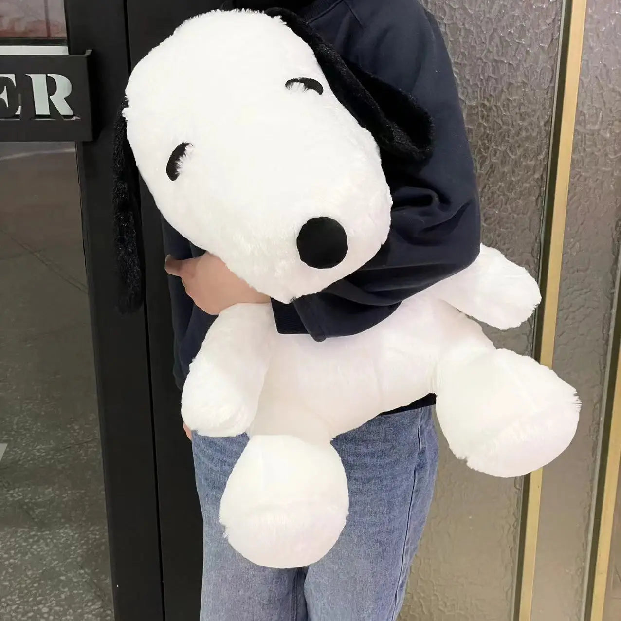 MINISO White-Black SNOOPY Movie-TV Plush Soft Cotton Stuffed Animal Toys/Ages: 14-18 + Years Old