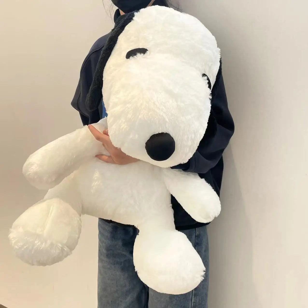 MINISO White-Black SNOOPY Movie-TV Plush Soft Cotton Stuffed Animal Toys/Ages: 14-18 + Years Old
