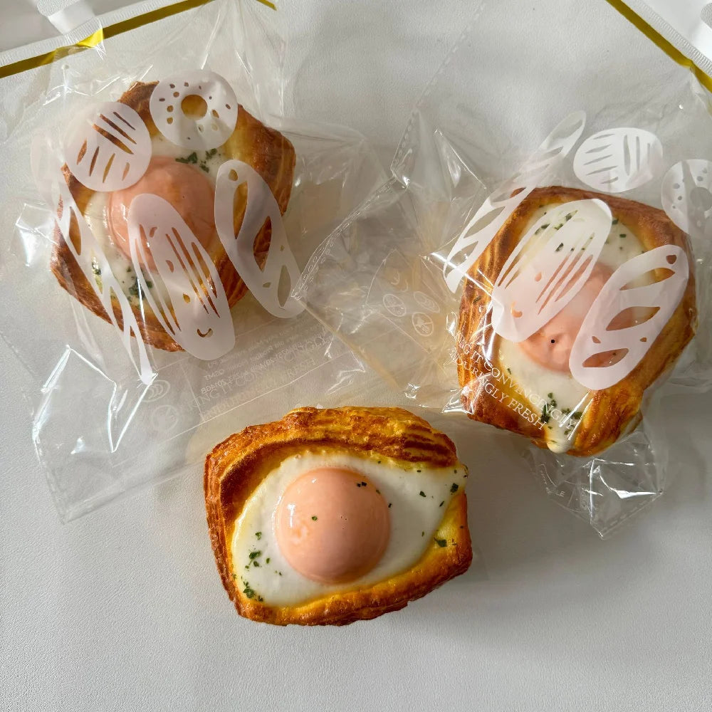 No-EN-Name-Null Teens-Adults Multicolor Synthetic Plastic Slow Rebound Squeezable Realistic Fried Egg On Toasted Bread Activity Toys/Ages: 13-18 Years Old-Adults/Colors-Yellow/Orange/White/Green/Multicolor