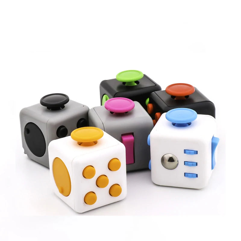 No-EN-Name-Null Handheld Multicolor Plastic Square Shaped Stress-Relief Decompression Dice Executive Toys/Ages: 14-18 Years Old + Older/Colors-Black/White/Multicolor/Dots