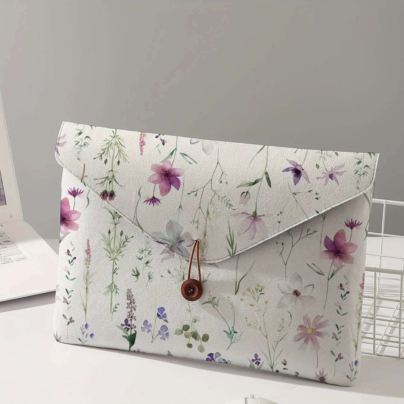 No-EN-Name-Null Adults Unisex Casual Lightweight Printed Floral Bouquet White Background Design One Handle Option Loop-Button Snap Soft Polyester Fabric Cover-Lining Laptop-Tablet Single Compartment Briefcases