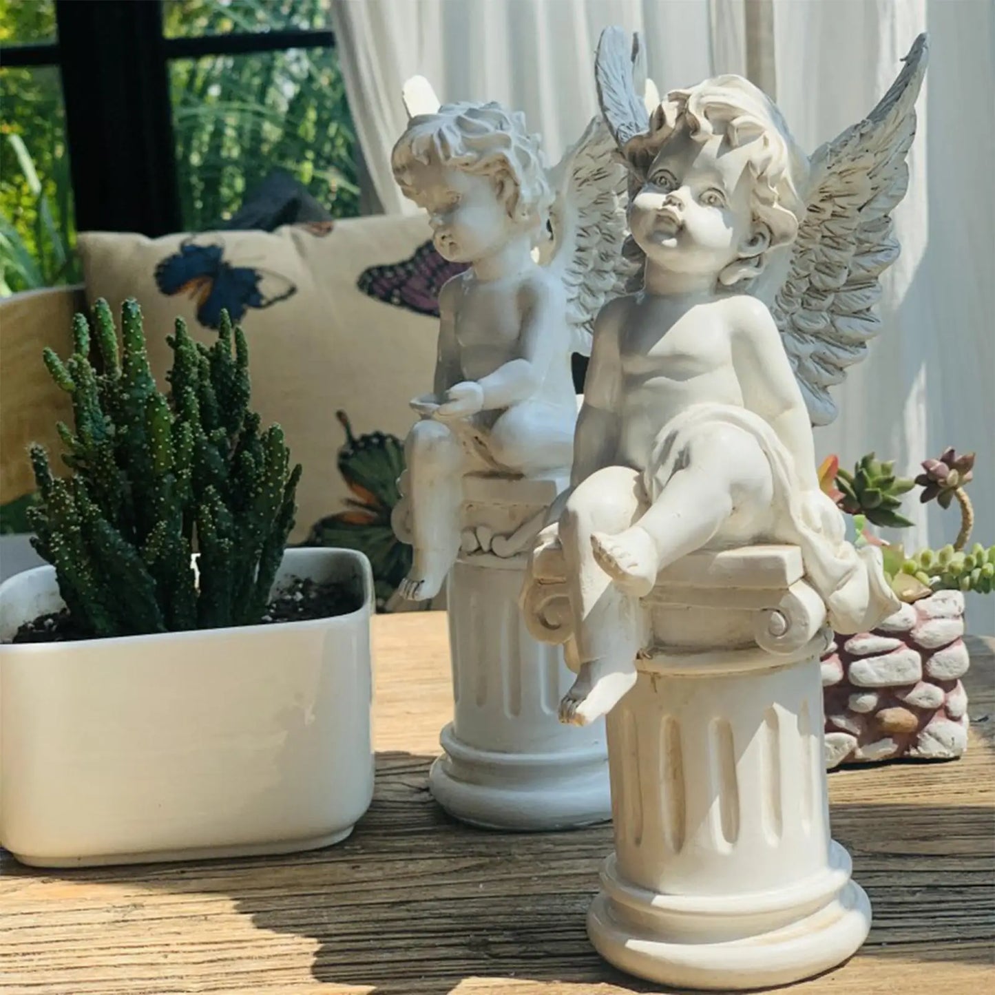 2 PCS Set Garden Outdoor White-Beige Cute Angel Cherubs Sitting On Roman Pillar Props Resin Statues