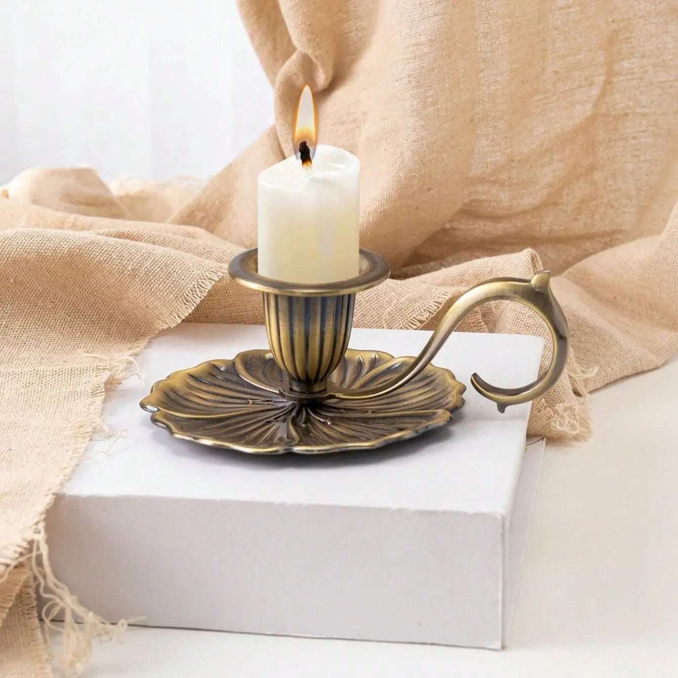 No-EN-Name-Null Floral Bronze Metal Religious Church Villa Handicraft Matching Cup-Handle Big Tealight Candlestick Holders/Colors-Floral/Bronze