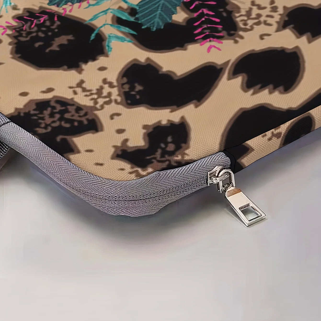 Tiger Pattern Laptop Polyester Briefcase Bags/With Handle/ No Handle/Suitable for 14 inch Laptops/Colors-Animal Colors