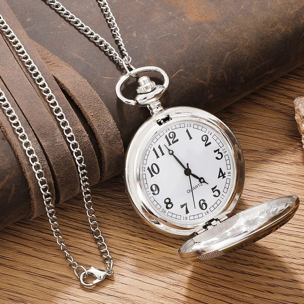 No-EN-Name-Null Adults Antique Waterproof Quartz Analog Display Glass Face Metal Alloy Round Shaped Case Silver Background Engraved In Gold THE GREATEST DAD On The Front Pendant Chain-Pocket Watches