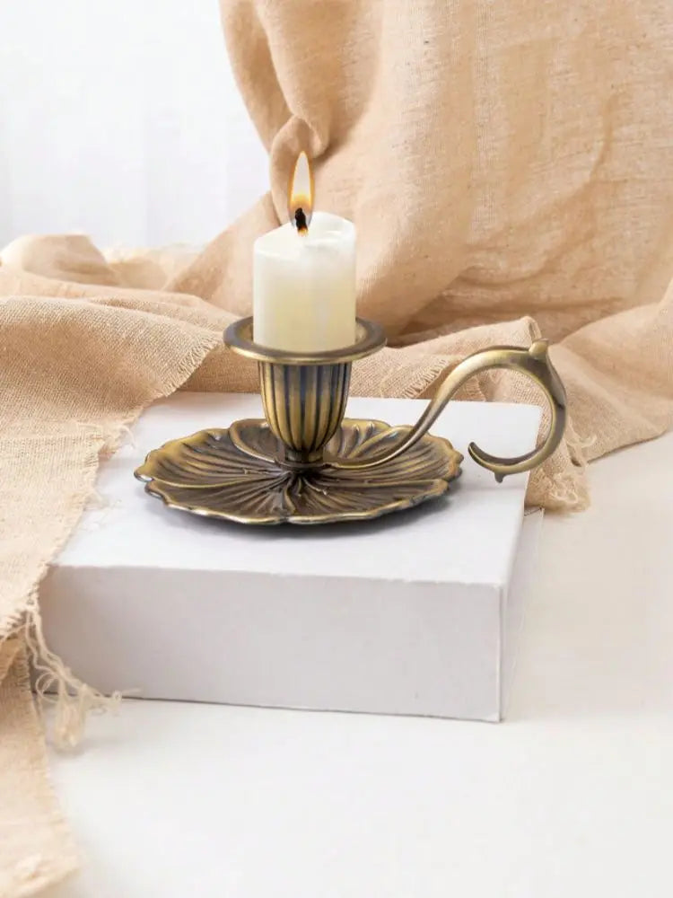 No-EN-Name-Null Floral Bronze Metal Religious Church Villa Handicraft Matching Cup-Handle Big Tealight Candlestick Holders/Colors-Floral/Bronze