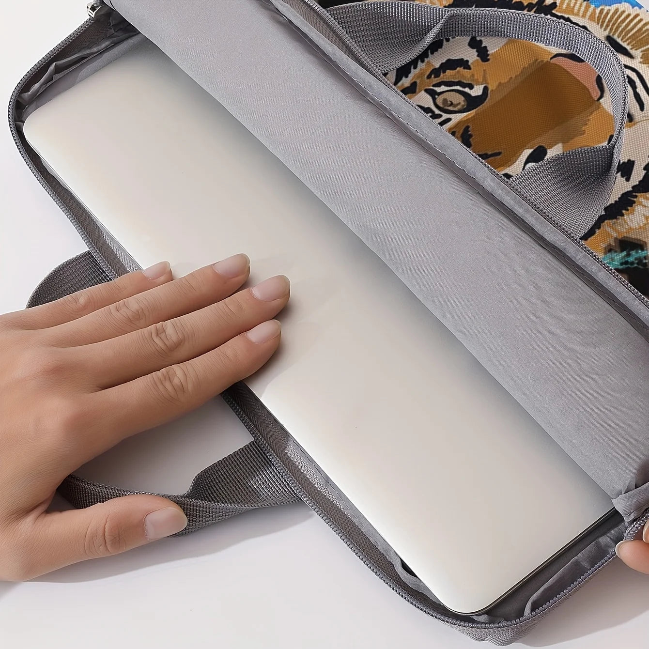 Tiger Pattern Laptop Polyester Briefcase Bags/With Handle/ No Handle/Suitable for 14 inch Laptops/Colors-Animal Colors