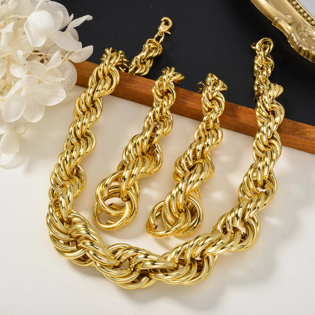 SNY Adults Unisex Fine Imitation Classic Geometric Gold Hip-Hop Punk Copper Metal Fried Dough Twist Interwoven Round Necklace-Bracelet-Big Long Twisted Interwoven Earrings  Jewelry Sets