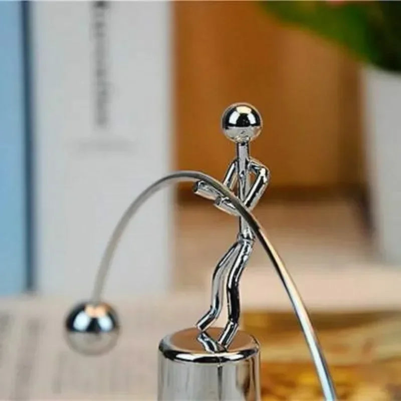 MOONBIFFY Modern Silver Steel Metal Balancing Ball Swinging Weightlifting Small Iron Man Desktop Paperweights Executive Toys